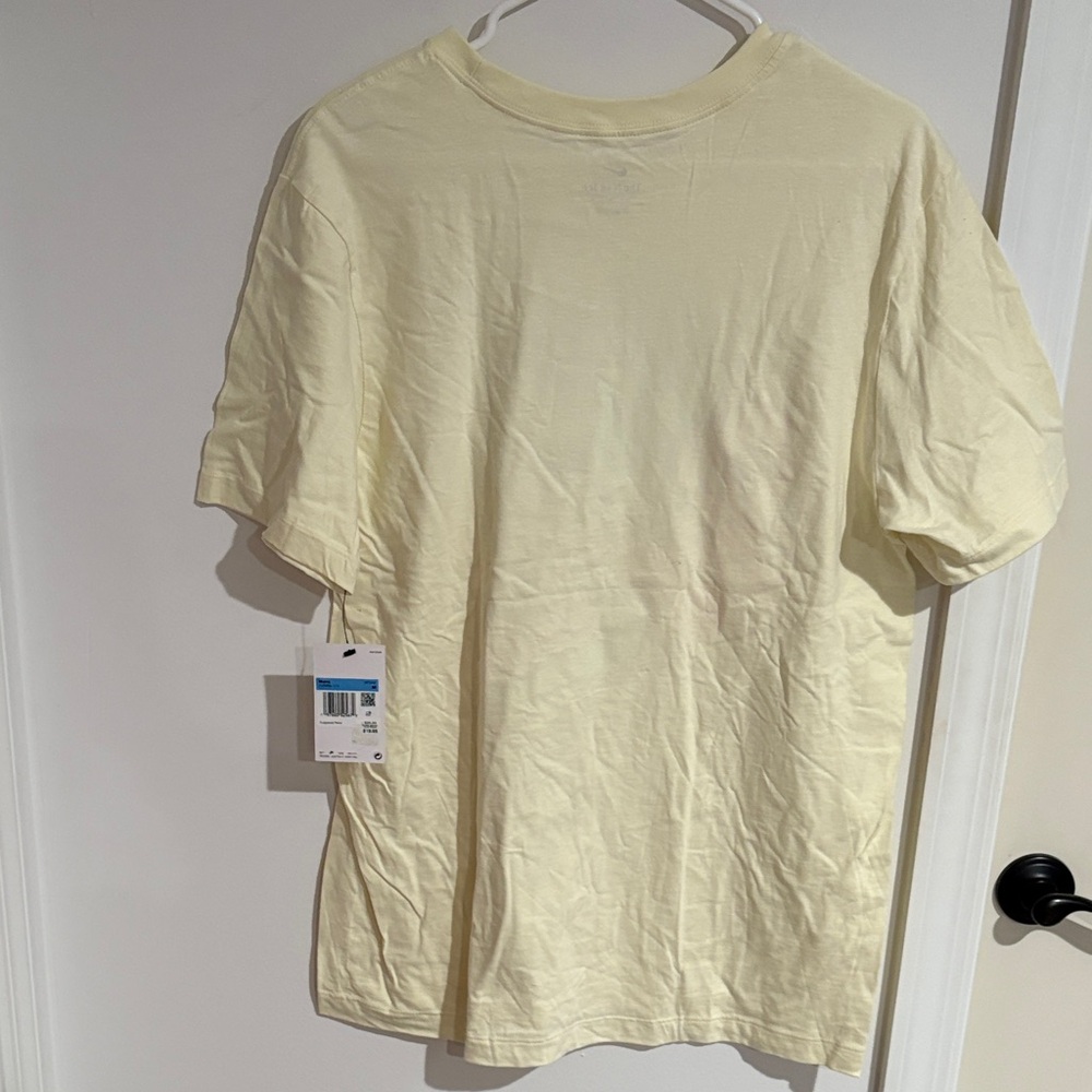 NWT- Nike Cream T-Shirt with Basketball Graphics - Picture 6 of 6